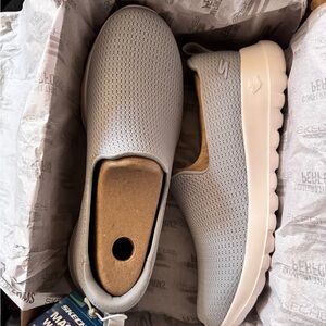 Skechers women’s Light Gray Slip-On Sneakers